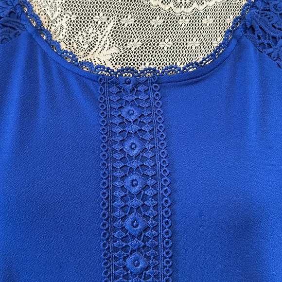 Cable & Gauge Lace Trimmed Top XL - Picture 2 of 7